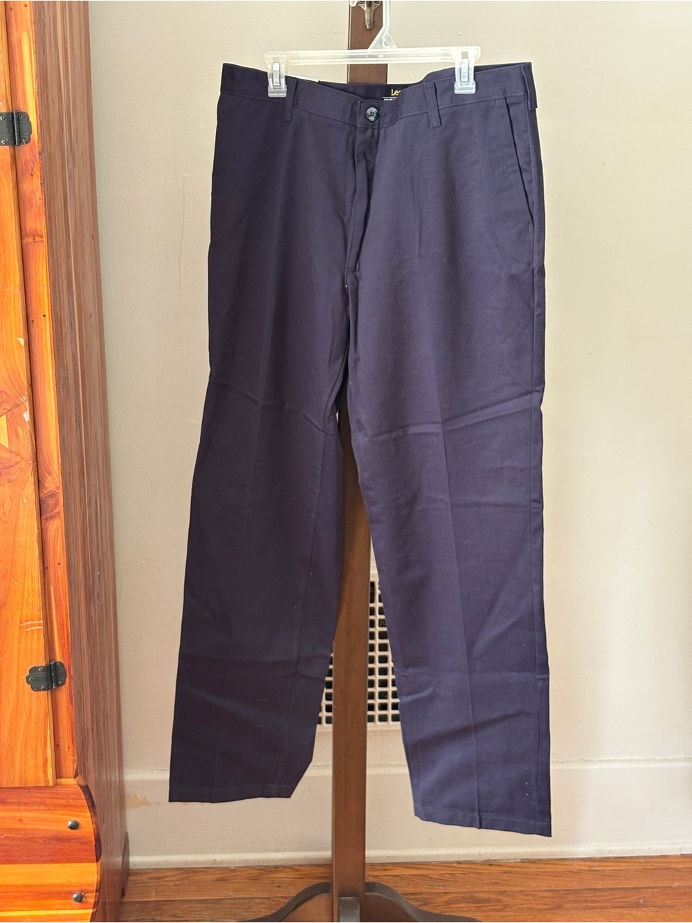 NWT Lee Relaxed Fit Stain Resistant Chinos Dark Blue 36x34
